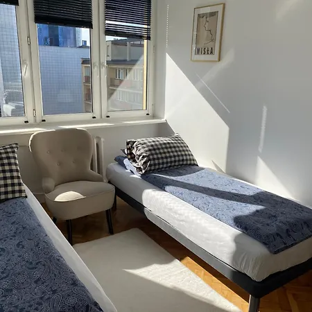 Centrum Warszawy Al Jerozolimskie Apartmán *